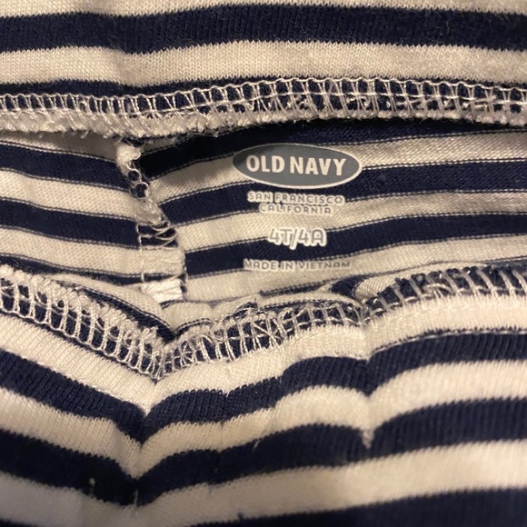 🔅 Navy blue/White 4T skort - Picture 3 of 3